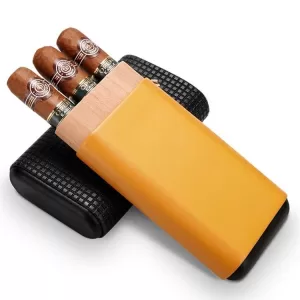 Premium Leather Cigar Travel Case for 3 Cigars – Portable Humidor with Spanish Cedar Lining – Handcrafted Cowhide Pouch for Moisture Retention – Stylish Gift for Men  Ideal for Cigar Storage