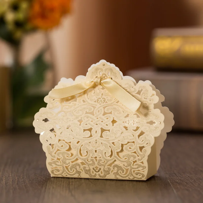 Laser-cut hollow lace flower candy box in Navy, White, Gold, or Blue. Elegant DIY favor box perfect for weddings, baby showers, parties, and gifts. Stylish, sturdy, and ideal for candy or small treats. - 图片 10