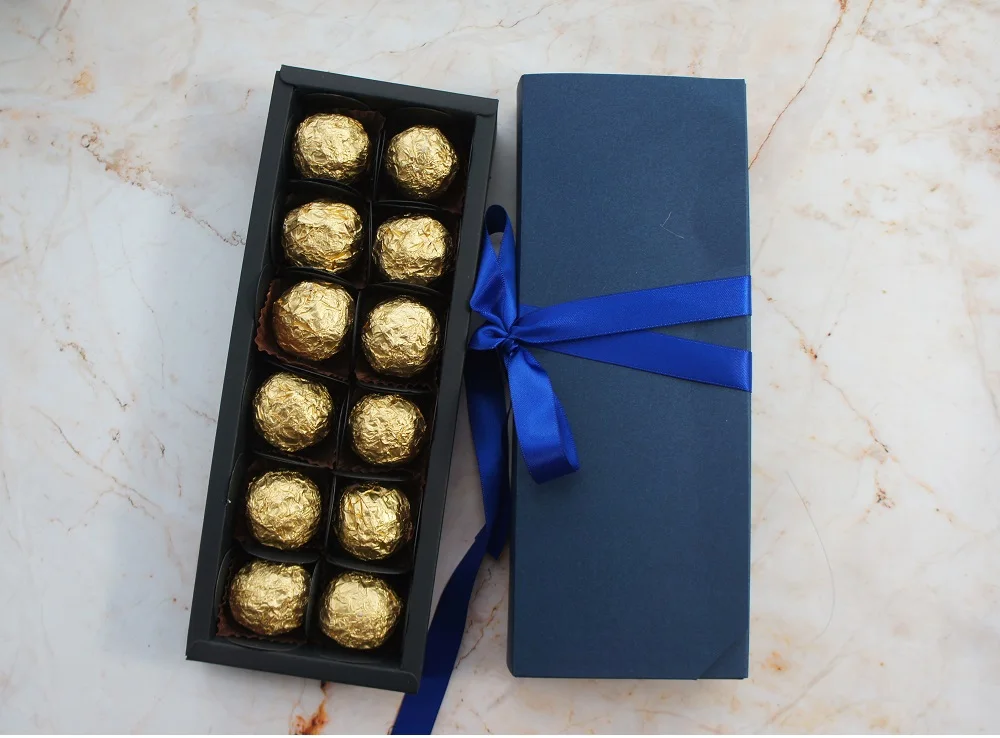 Chocolate Paper Gift Box – Perfect for Valentine's Day, Christmas, Birthdays, and Parties. Ideal for packing chocolates, small gifts, or treats with a festive and elegant presentation design. 8