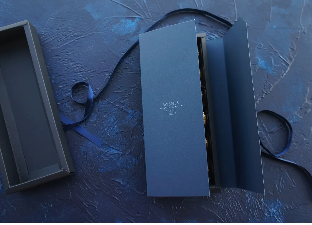 Chocolate Paper Gift Box – Perfect for Valentine's Day, Christmas, Birthdays, and Parties. Ideal for packing chocolates, small gifts, or treats with a festive and elegant presentation design. 3