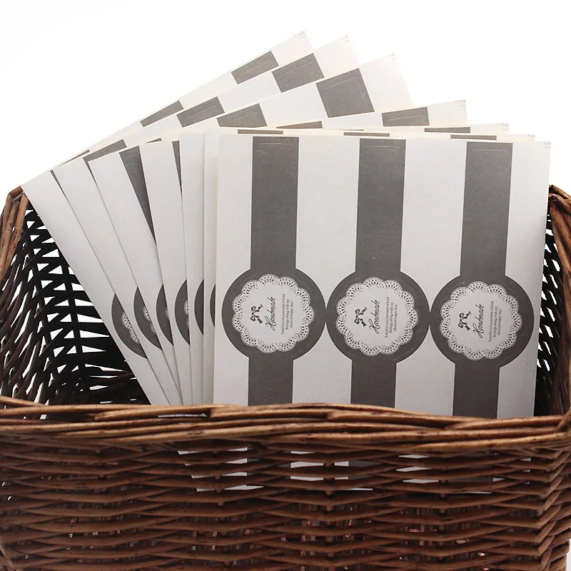 30pcs Handmade Self-Adhesive Seal Stickers for Gift Tins, Boxes, Bags – Decorative Labels for DIY Crafts, Party Packaging, Bakery Wrapping, Envelope Sealing, Thank You Tag Decor