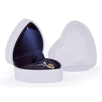 Creative Heart-Shaped LED Light Jewelry Box – Elegant Velvet Ring & Pendant Case with Built-In Light for Proposal, Engagement, Confession, Wedding, Anniversary, or Gift