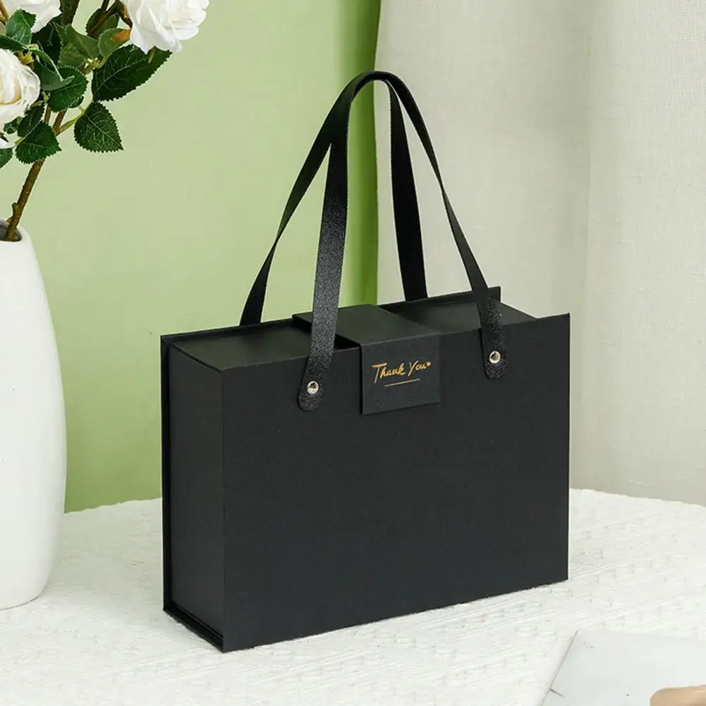 Flap Folding Gift Box with Hidden Magnetic Closure and Durable Handle – Rectangular handheld box perfect for Tanabata, weddings, birthdays, or elegant gift packaging. Stylish, sturdy, and reusable. 3