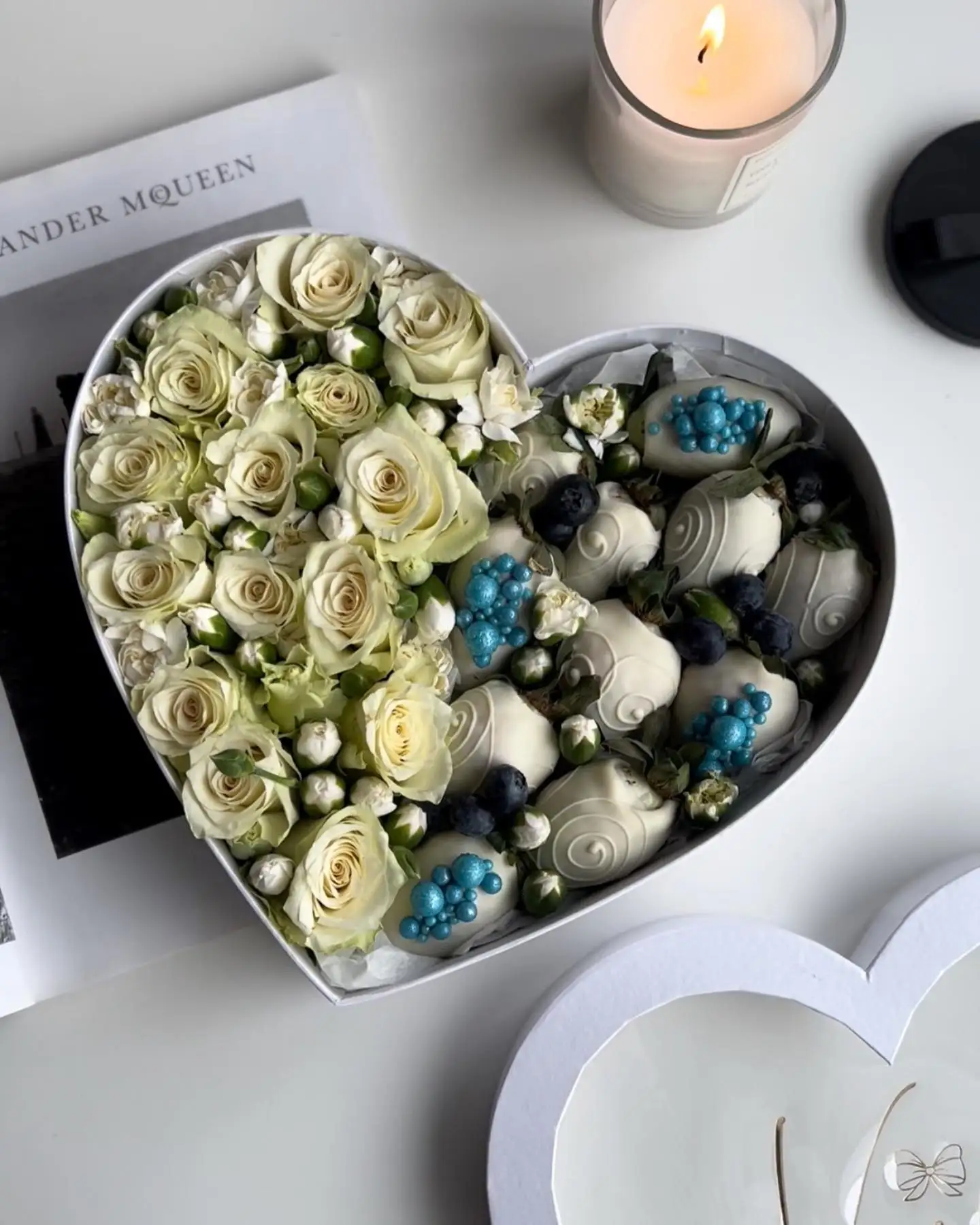 31x31cm Large Heart Shaped Gift Box with Window – Elegant Charcuterie Packaging for Mother's Day, Chocolate, Sweets, Desserts, Party Favors, Valentine’s Gifts, Bakery Display 7