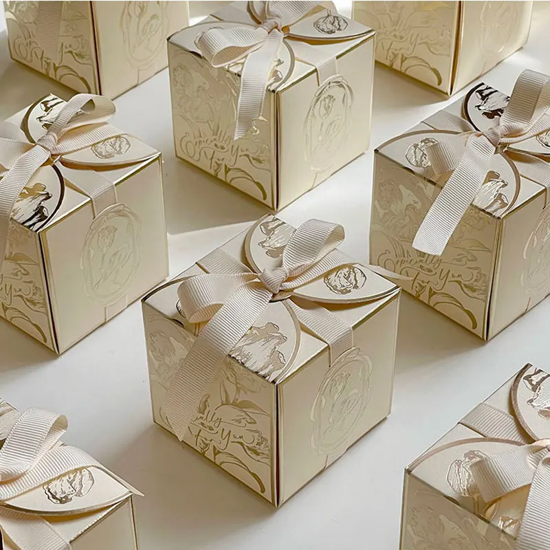 Exquisite Square Gold Gift Boxes – Printed Tulip Candy Packaging with Ribbon, Perfect for Party Decorations, Weddings, Baby Showers, and Gift Giving. Elegant Design for Sweets, Jewelry, or Favors. - 图片 2