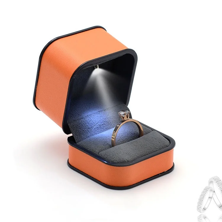 LED Light Jewelry Gift Box – Elegant Velvet Case for Rings, Necklaces & Bracelets with Built-in LED Light, Soft Interior, and Custom Logo Option – Perfect for Weddings, Engagements, and Gifting 1