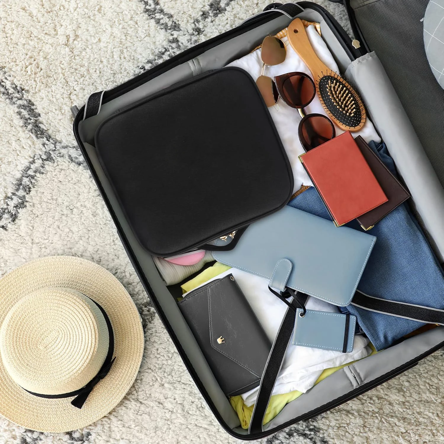 Travel Makeup Bag with LED Lighted Mirror – Portable Cosmetic Organizer Case for Women – Touch Sensor Dimmable Light, Brush Holder, Zipper Pouch – Compact, Rechargeable, Stylish Design - 图片 10