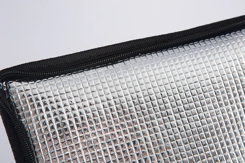 Insulated Thermal Cooler Bag 🧊 – Large Reusable Picnic Tote for Food, Lunch & Drinks – Foil-Lined Cold Storage Lunch Box for Travel, Delivery, Work, Camping & Outdoor Use 8