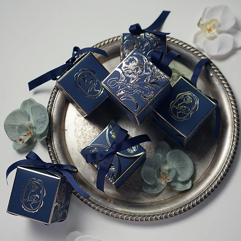 Exquisite Square Gold Gift Boxes – Printed Tulip Candy Packaging with Ribbon, Perfect for Party Decorations, Weddings, Baby Showers, and Gift Giving. Elegant Design for Sweets, Jewelry, or Favors. 8