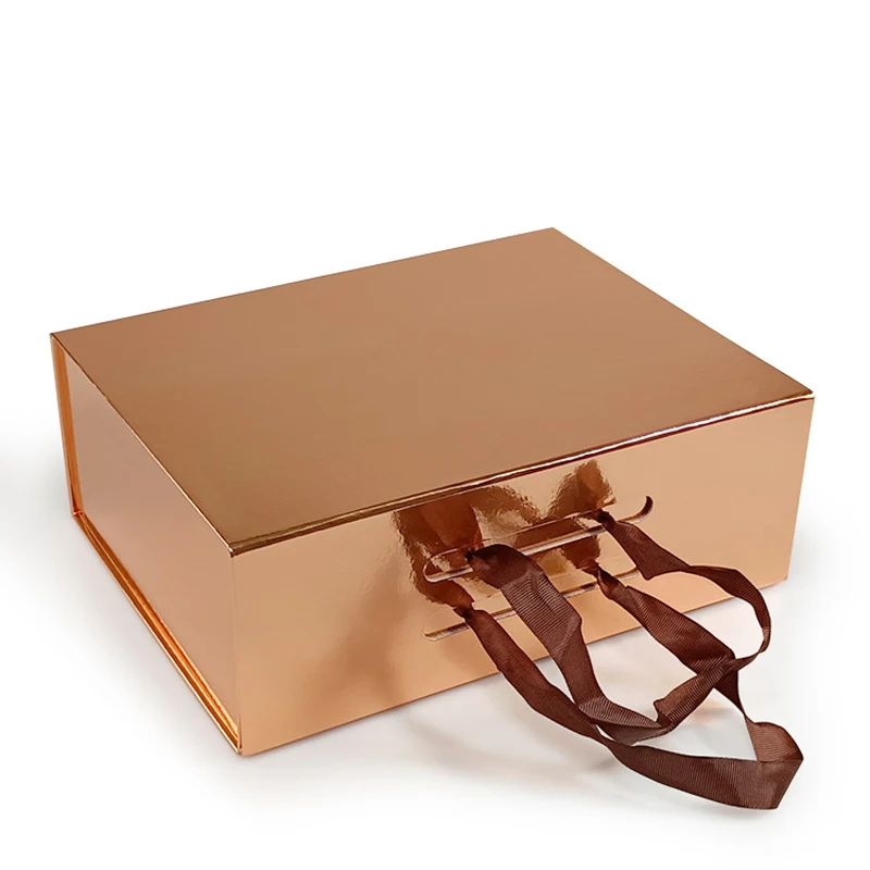 Foldable Magnetic Clamshell Gift Box – Custom logo packaging for weddings, birthdays, clothing, wigs, and party gifts. Portable, durable for stylish and professional product presentation. 5