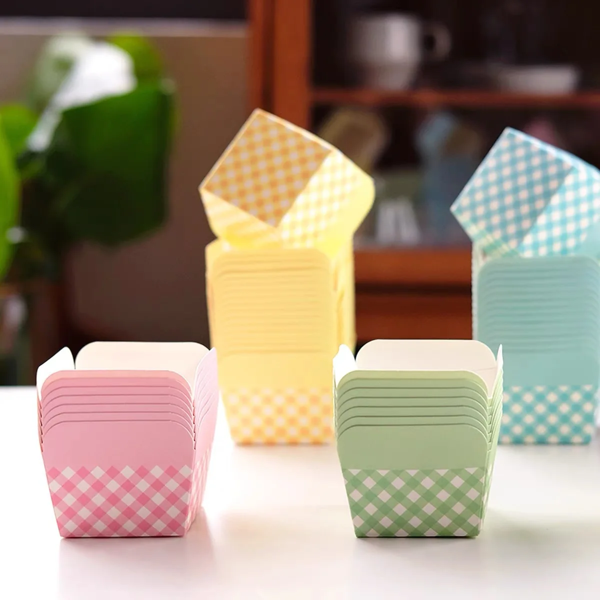 Square Lattice Baking Cups – Greaseproof Disposable Muffin & Cupcake Holders – Oven-Safe Paper Dessert Cups for Birthdays, Weddings, Events, Parties, Kitchen Baking & Pastry Display Use - 图片 3