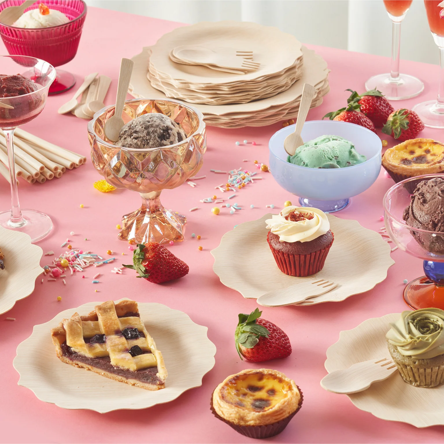 Sugarcane Plates and Food Containers – Compostable Biodegradable Disposable Tableware Set for Party, Picnic, Restaurants – Eco-Friendly Natural Bagasse Fiber Dinnerware