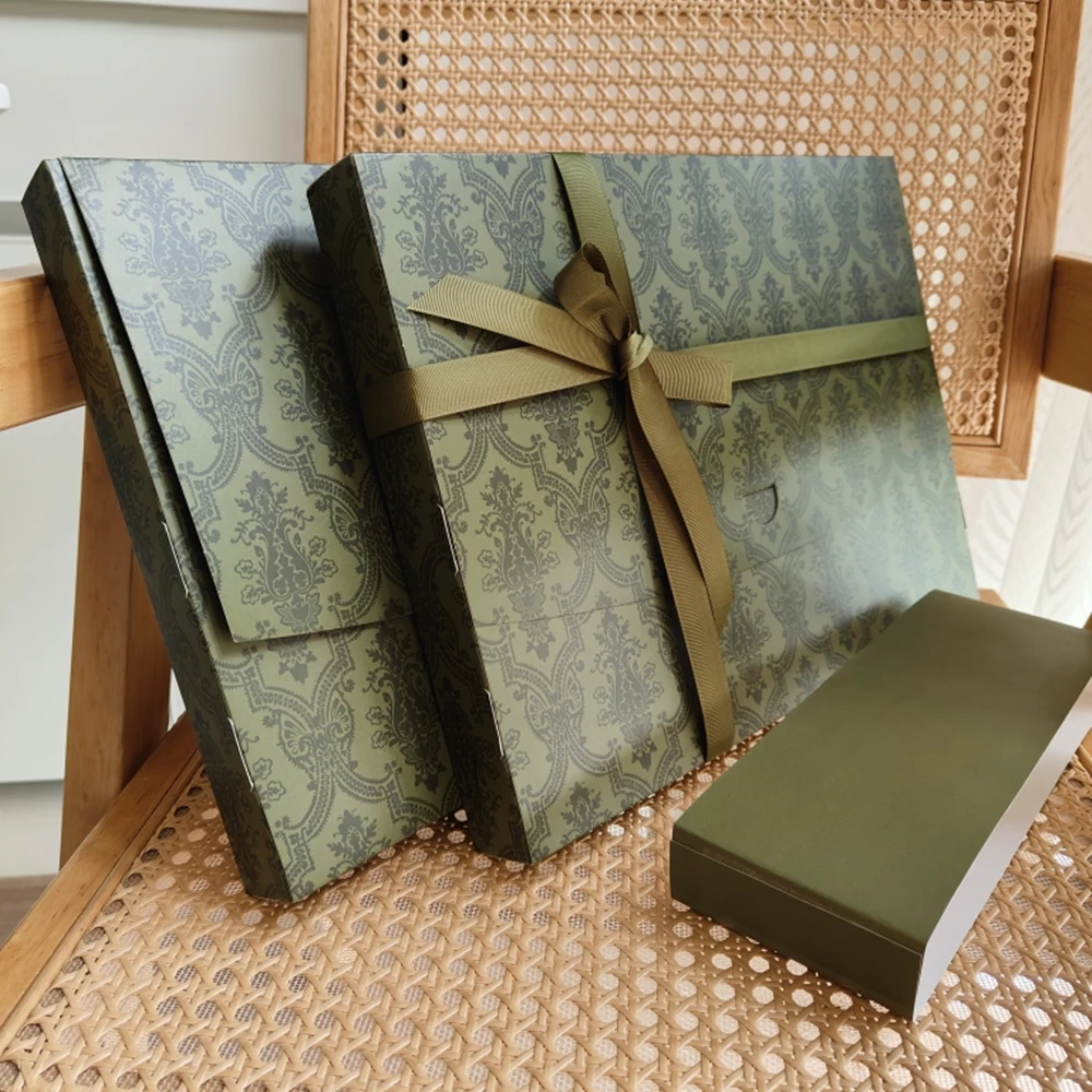 Eco-Friendly Foldable Cardboard Gift Boxes – Blank Garment Packaging for T-Shirts, Clothes, and Apparel – Recyclable, Space-Saving Design – Ideal for Retail or Shipping – 5 Pcs Pack