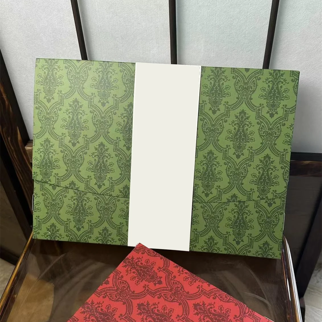 Eco-Friendly Foldable Cardboard Gift Boxes – Blank Garment Packaging for T-Shirts, Clothes, and Apparel – Recyclable, Space-Saving Design – Ideal for Retail or Shipping – 5 Pcs Pack