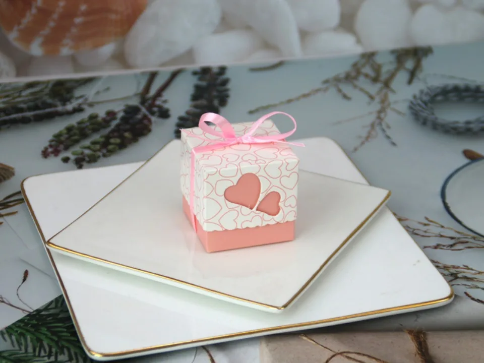 50Pcs Double Love Heart Candy Gift Boxes with Ribbon Wedding Favor Boxes Party Packaging Bags for Chocolate Cookies Small Gifts Birthday Baby Shower Anniversary Engagement Decoration Supplies