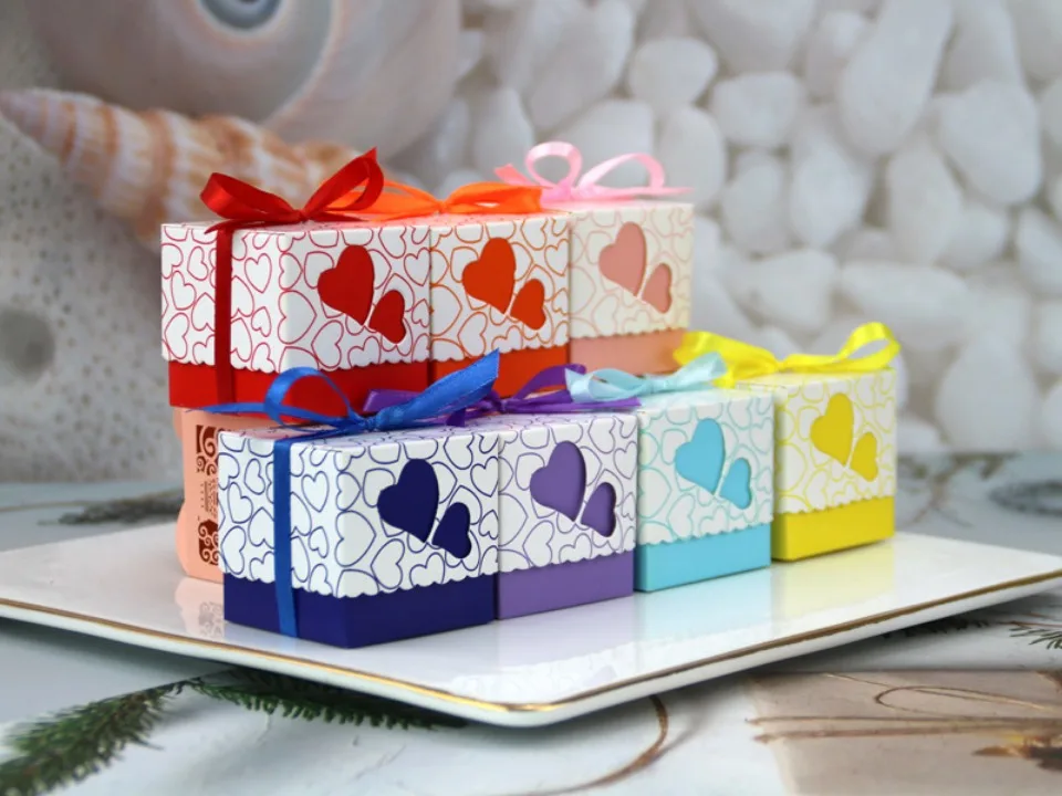 50Pcs Double Love Heart Candy Gift Boxes with Ribbon Wedding Favor Boxes Party Packaging Bags for Chocolate Cookies Small Gifts Birthday Baby Shower Anniversary Engagement Decoration Supplies