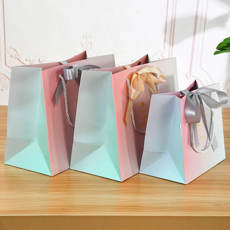18/25cm Large Gift Bag Snack Cookie Candy Packing Bag Birthday Wedding Party Decoration Gift for Guests Baby Shower Supplies, Reusable Premium Paper Bags with Handles for Bakery, Souvenir, Retail, Geschenkverpackung, Bolsa de Regalo 9