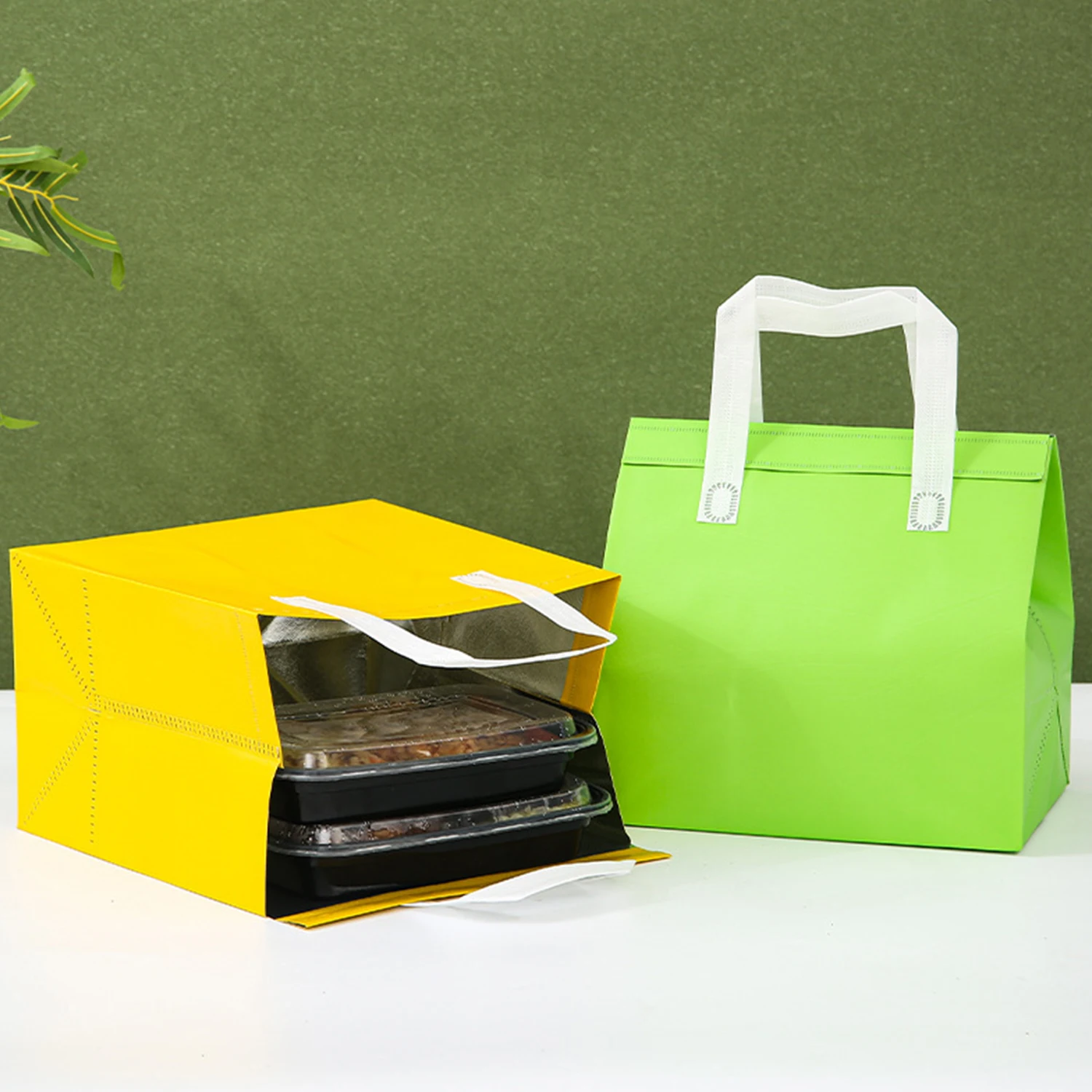 Portable Foldable Cooler Bag, Waterproof Aluminum Foil Thermal Box, Multifunctional Cake Insulation Delivery Bag, Reusable Food Carrier for Cakes, Pastries, Lunch, and Travel 1