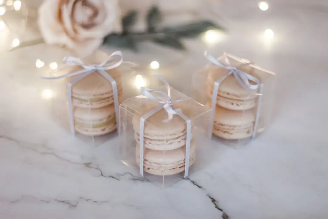 Clear PVC Box Packaging for Candles, Cakes, Cupcakes, Macarons, and Candy, Transparent Plastic Gift Boxes for Wedding, Birthday, Party Supplies, Bridal Shower, Dessert Packaging, and Event Presentation