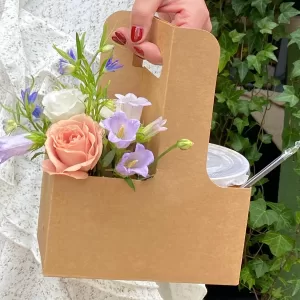 10/20Pcs Kraft Paper Take Out Bags for Flower Coffee Drinks with 2 Cup Holders, Two-in-One Assembly Converts to 4 Cup Holders, INS Popular Beverage Carrying Bags for Party Café Event Accessories