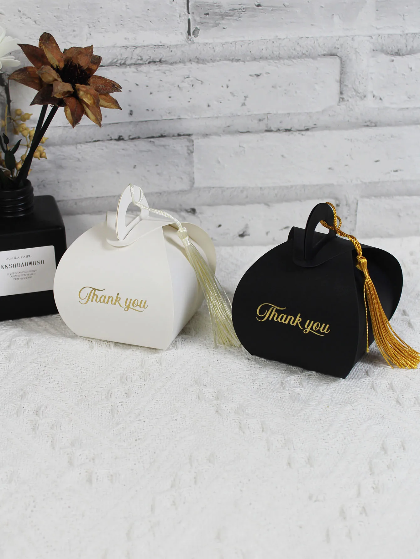 Elegant Tassel Bread Boxes Thank You Gift - Baby Shower Wedding Favors Chocolate Candy Boxes - Decorative Paper Party Favor Packaging Boxes for Special Occasions and Events