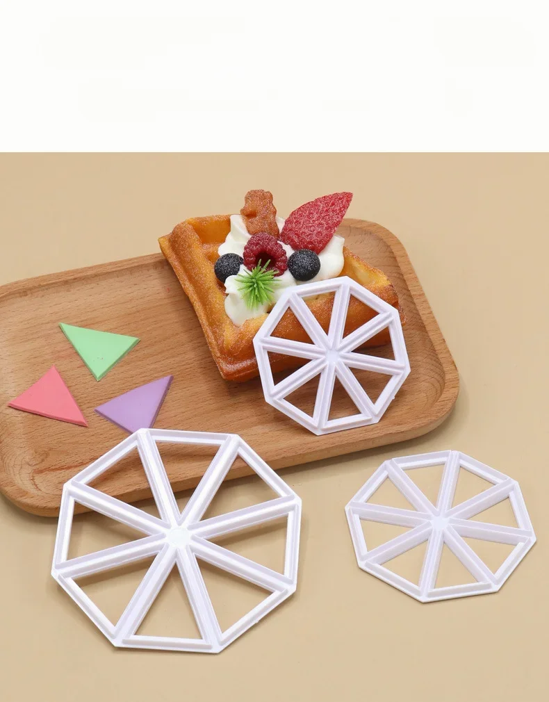 3Pcs Fondant Cake Mold Set – Triangle Flag Shape Cookie Cutters and Biscuit Stamps for Baking, Cake Decorating, Sugarcraft, Pastry Tools, and DIY Kitchen Accessories