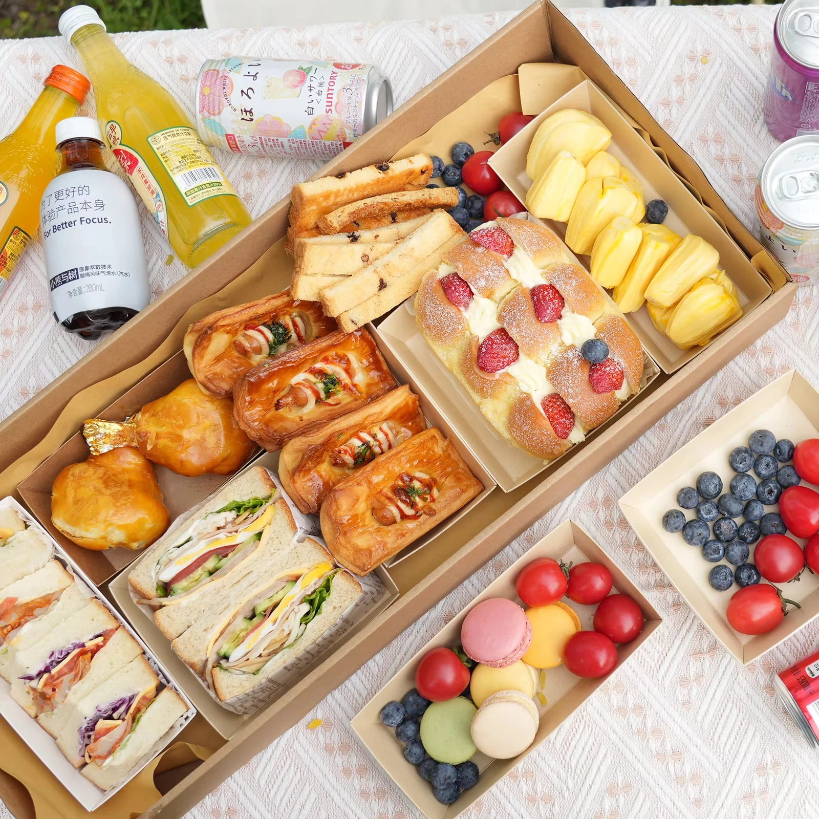 DIY Vintage Kraft Paper Gift Boxes Bulk Candy Cake Packaging with Transparent PVC Window, Wedding Birthday Party Dessert Packaging, Exquisite Gift Boxes for Cookies Chocolates Macarons Party Favors - 图片 4