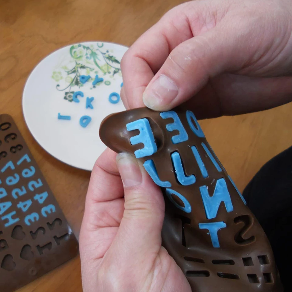 2 Pieces Chocolate and Letter-Shaped Silicone Mold – Kitchen Baking Utensils for DIY Cake, Biscuits, Ice Cubes, Chocolate, Candy, Resin, Fondant, Pastry, and Creative Dessert Decorations 2 Pieces Chocolate and Letter-Shaped Silicone Mold – Kitchen Baking Utensils for DIY Cake, Biscuits, Ice Cubes, Chocolate, Candy, Resin, Fondant, Pastry, and Creative Dessert Decorations