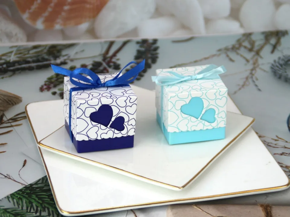 50Pcs Double Love Heart Candy Gift Boxes with Ribbon Wedding Favor Boxes Party Packaging Bags for Chocolate Cookies Small Gifts Birthday Baby Shower Anniversary Engagement Decoration Supplies