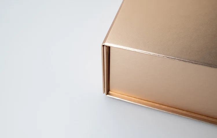 25x33x12cm Foldable Gift Box with Magnetic Closure – Colorful Storage Box, Space-Saving Flat Cardboard Packaging for Candy, Wedding, and Gift Wrapping (Magnetic Closure Box) 7