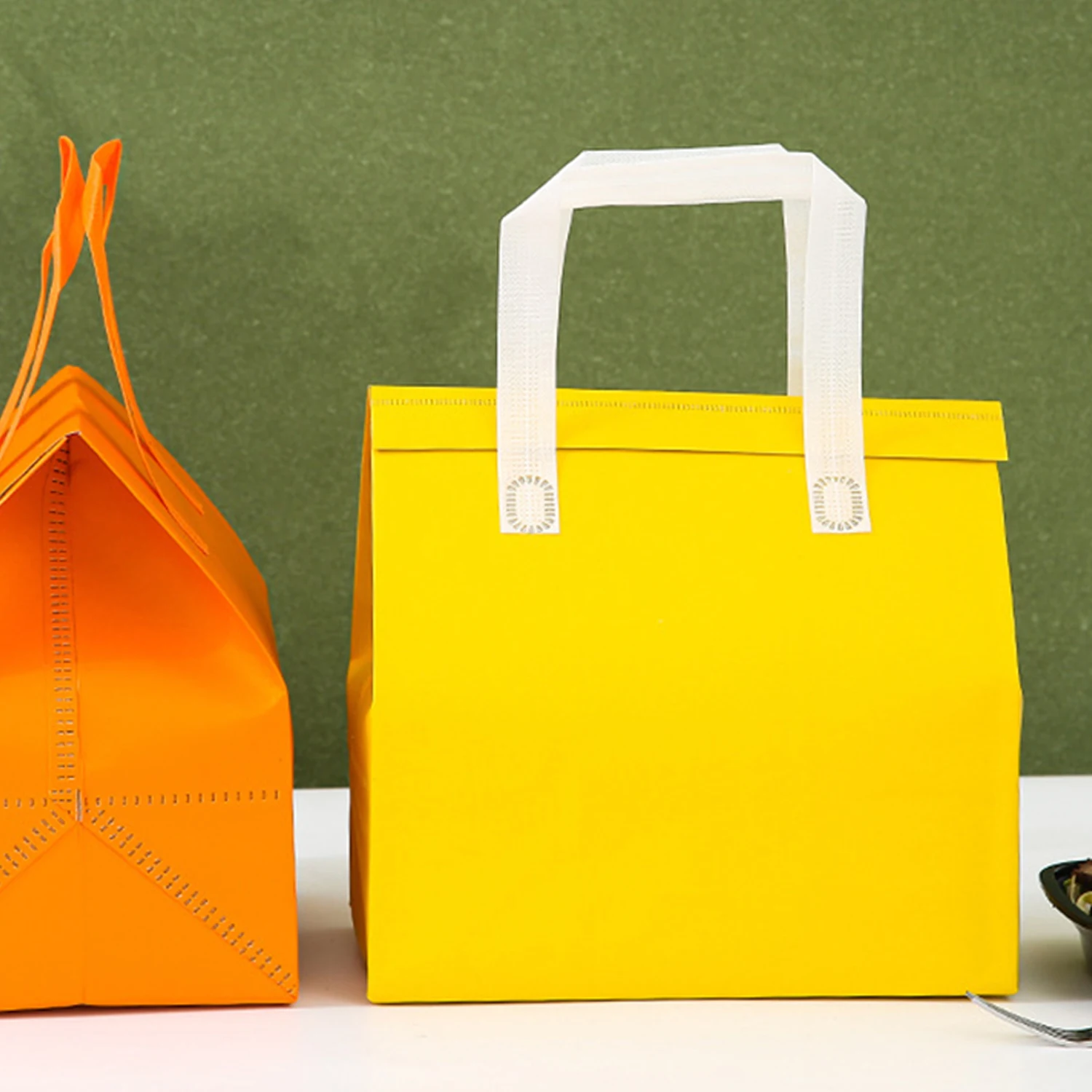 Portable Foldable Cooler Bag, Waterproof Aluminum Foil Thermal Box, Multifunctional Cake Insulation Delivery Bag, Reusable Food Carrier for Cakes, Pastries, Lunch, and Travel - 图片 3