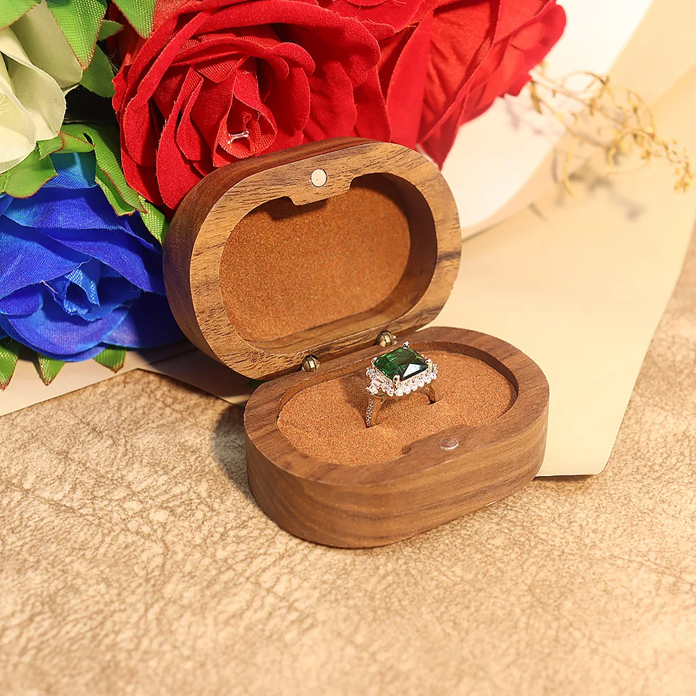 Handmade Rustic Wooden Wedding Ring Box with Velvet Interior and Magnetic Closure – Walnut Jewelry Packaging Case for Proposal, Engagement, Christmas Gift, and Elegant Ring Display Storage - 图片 11