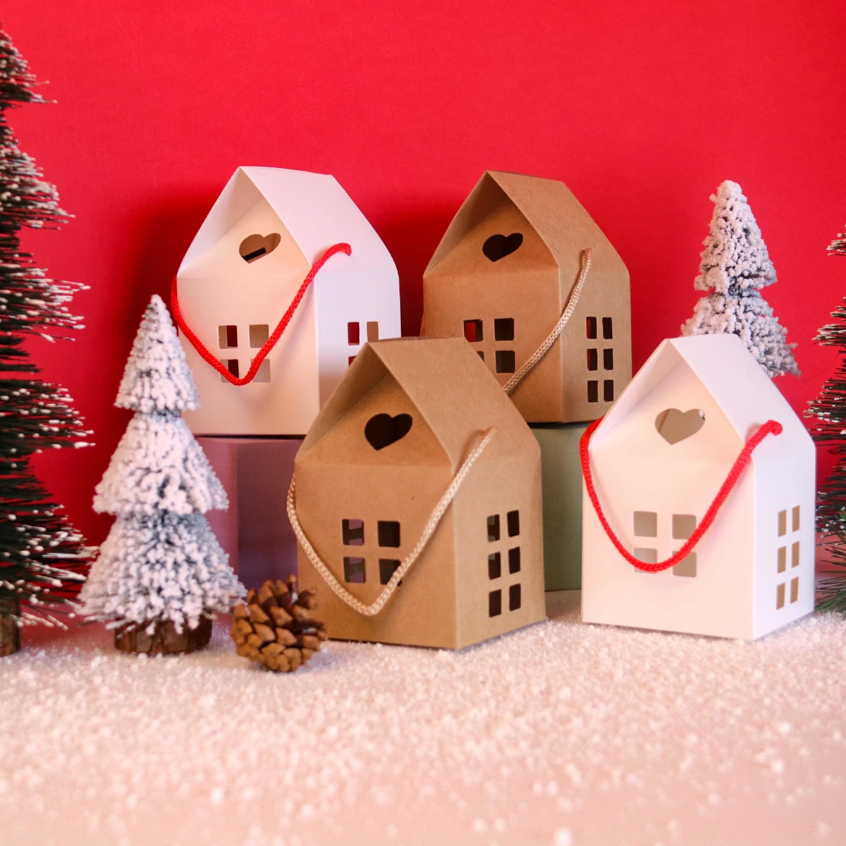 5/10PCS Christmas House Shape Candy Boxes – Kraft Paper Gift Wrapping Boxes for Cookies, Chocolates, Treats, Holiday Packaging Bags, Xmas Party Supplies, New Year Decorations and Gift Packaging