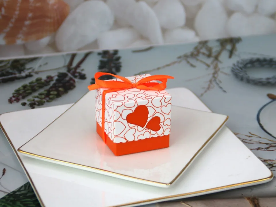 50Pcs Double Love Heart Candy Gift Boxes with Ribbon Wedding Favor Boxes Party Packaging Bags for Chocolate Cookies Small Gifts Birthday Baby Shower Anniversary Engagement Decoration Supplies
