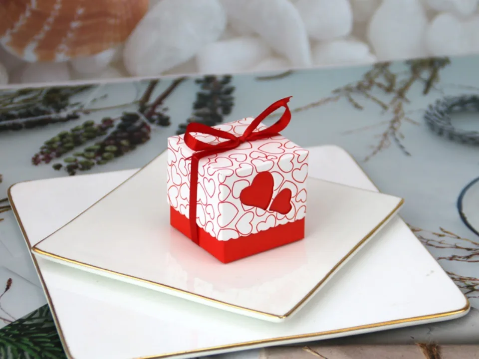 50Pcs Double Love Heart Candy Gift Boxes with Ribbon Wedding Favor Boxes Party Packaging Bags for Chocolate Cookies Small Gifts Birthday Baby Shower Anniversary Engagement Decoration Supplies