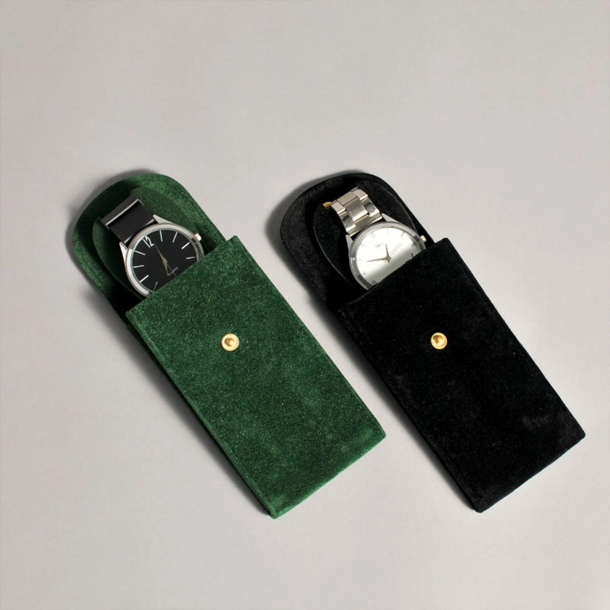 Travel Watch Organizer | Single Luxury Watch Storage Pouch Soft Velvet Travel Case with Protective Cushion for Men Women Portable Elegant Watch Packaging Box Gift Case for Christmas Birthday Anniversary