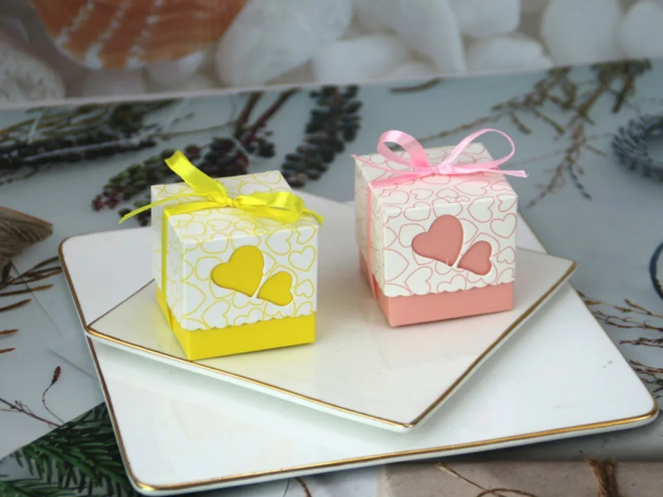 50Pcs Double Love Heart Candy Gift Boxes with Ribbon Wedding Favor Boxes Party Packaging Bags for Chocolate Cookies Small Gifts Birthday Baby Shower Anniversary Engagement Decoration Supplies