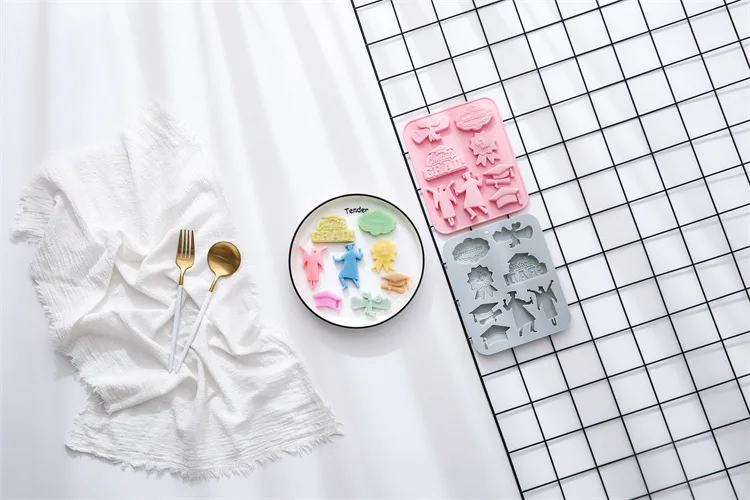 8-Hole Graduation Season Silicone Mold – DIY Fondant, Cake, Chocolate, Ice Cube, and Baking Accessories for Graduation Party, Themed Desserts, Cupcakes, Sugarcraft, and Creative Edible Decorations