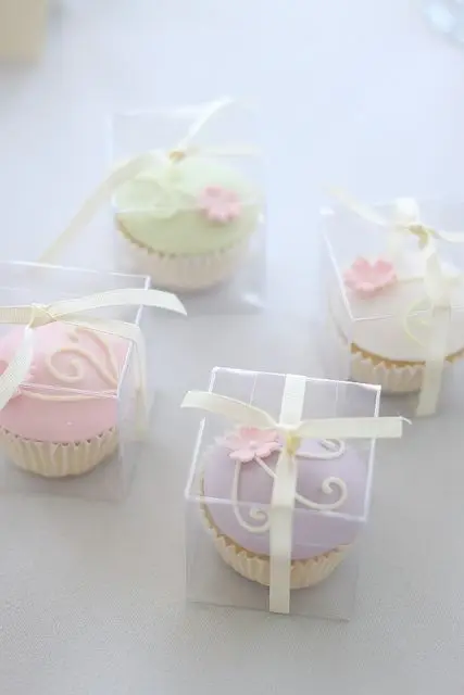 Clear PVC Box Packaging for Candles, Cakes, Cupcakes, Macarons, and Candy, Transparent Plastic Gift Boxes for Wedding, Birthday, Party Supplies, Bridal Shower, Dessert Packaging, and Event Presentation