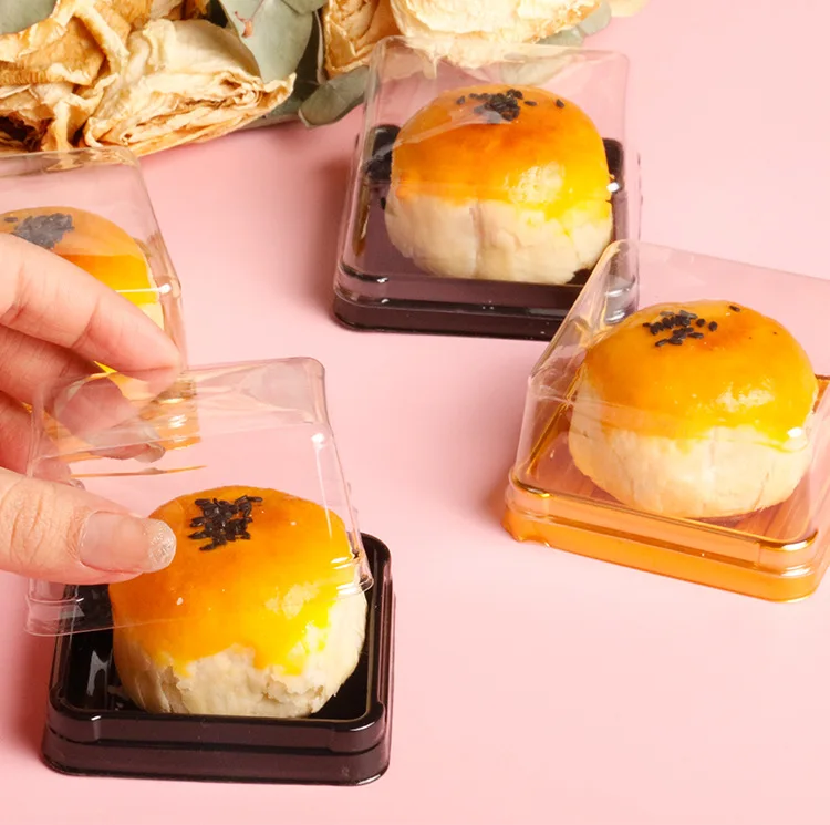 50pcs Clear Cake Boxes Mini Dessert Display Containers Cupcake Pastry Dome Lids Airtight Baking Packaging Boxes for Wedding Party Favor Gift Pastry Storage Catering Supplies