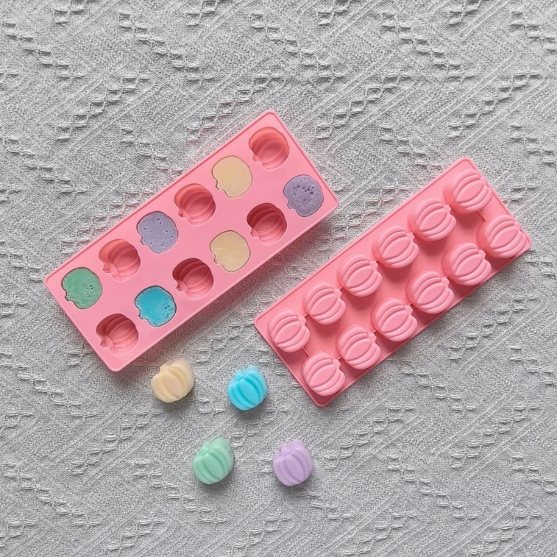 1pc 12-Cavity Pumpkin Shaped Silicone Mold for DIY Biscuits, Candy, Chocolate, Desserts, Cake Decoration, and Kitchen Baking, Flexible Food-Grade Non-Stick Mold for Creative Home Baking, Party Treats, and Holiday Desserts