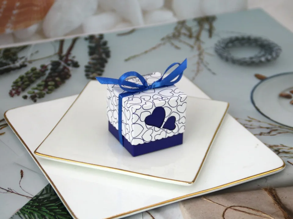 50Pcs Double Love Heart Candy Gift Boxes with Ribbon Wedding Favor Boxes Party Packaging Bags for Chocolate Cookies Small Gifts Birthday Baby Shower Anniversary Engagement Decoration Supplies