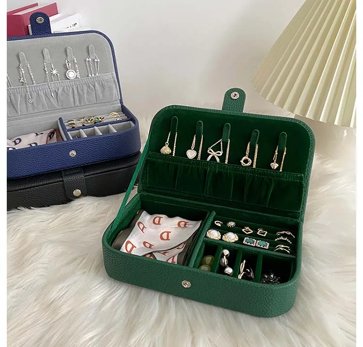 Travel Jewelry Organizer 💼 PU Leather Box – Portable Jewelry Storage Case for Earrings, Rings, Necklaces – Compact Women’s Jewelry Holder – Multi-Functional Travel Jewelry Display & Storage Solution – Elegant, Lightweight, and Durable