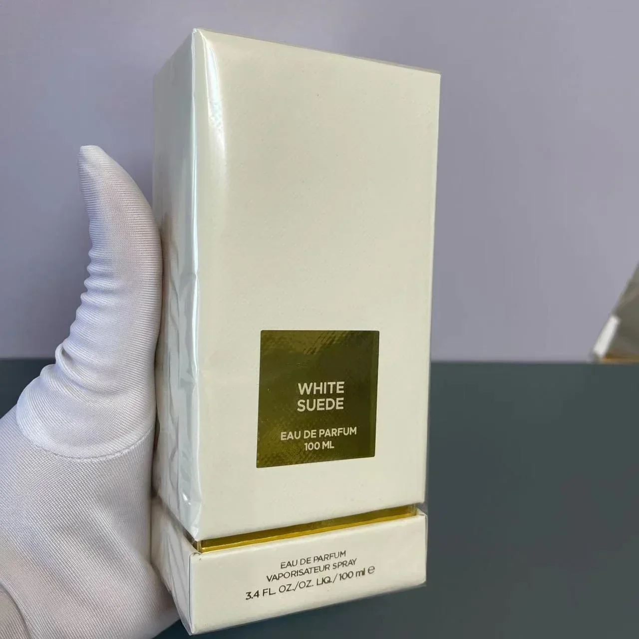 Luxury Refillable Perfume Bottle with Gift Box – Crystal Glass Spray Container with Weighted Base and Satin-Lined Rigid Packaging, Elegant Display, Travel-Ready, Premium Gifting Set