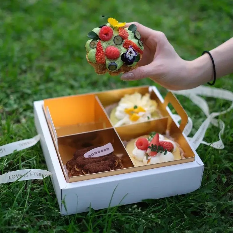 Transparent Four-Grid Dessert Cake Box 4 Compartments Clear Pastry Packaging Container for Mousse, Cupcakes, Cookies, Afternoon Tea, Picnic, Takeaway, Bakery, Party, Home Kitchen Sweet Treat Storage - 图片 2