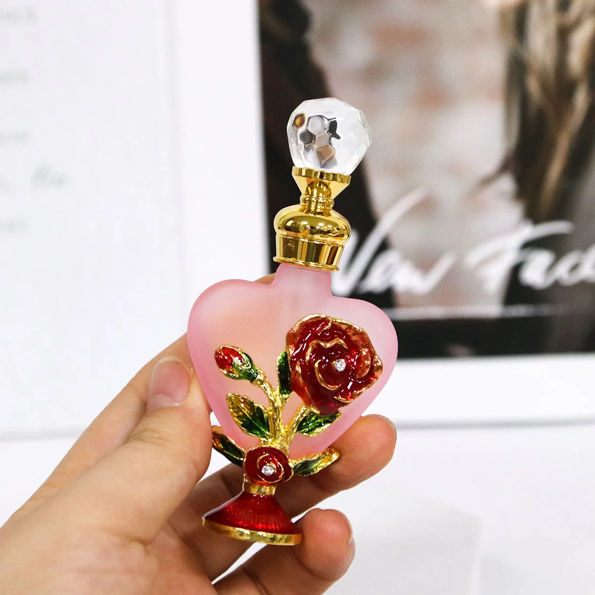 10ml Luxury Rose Flower Glass Bottle with Metal Copper Cap and Stainless Steel Insert – Elegant Heart-Shaped Refillable Container for Essential Oils, Serums, Boutique Packaging, Travel and Gift Presentation 3