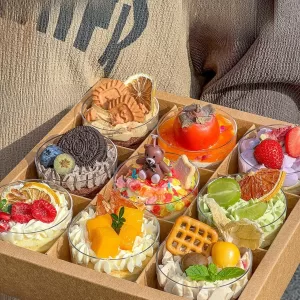 Premium Kraft Paper Dessert Gift Box with 4/6/9 Compartments – Sturdy Pastry Container for Mousse Cups, Cupcakes, Mini Cakes, Picnic Treats, Party Favors, Bakery Packaging, Holiday and Celebration Use