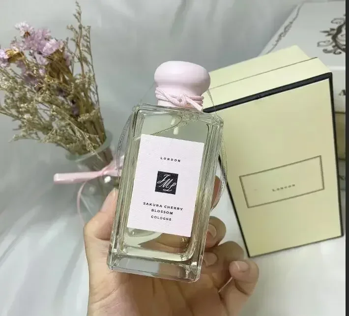 Premium Unisex Perfume Bottle & Gift Box – Multi-Material Glass, Crystal, Ceramic, Acrylic, Wood & Metal Spray Container with Weighted Base and Plush-Lined Elegant Packaging for Travel, Display, and Luxury Gifting 6