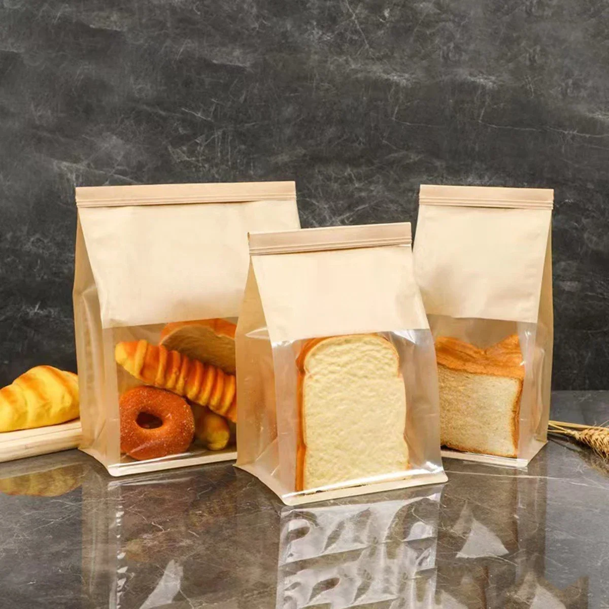 Kraft Paper Bread Bags with Window – Oil-proof food-grade bags for toast, cookies, and breakfast snacks. Ideal for bakeries, parties, and takeout. Clear window for display, eco-friendly and practical.
