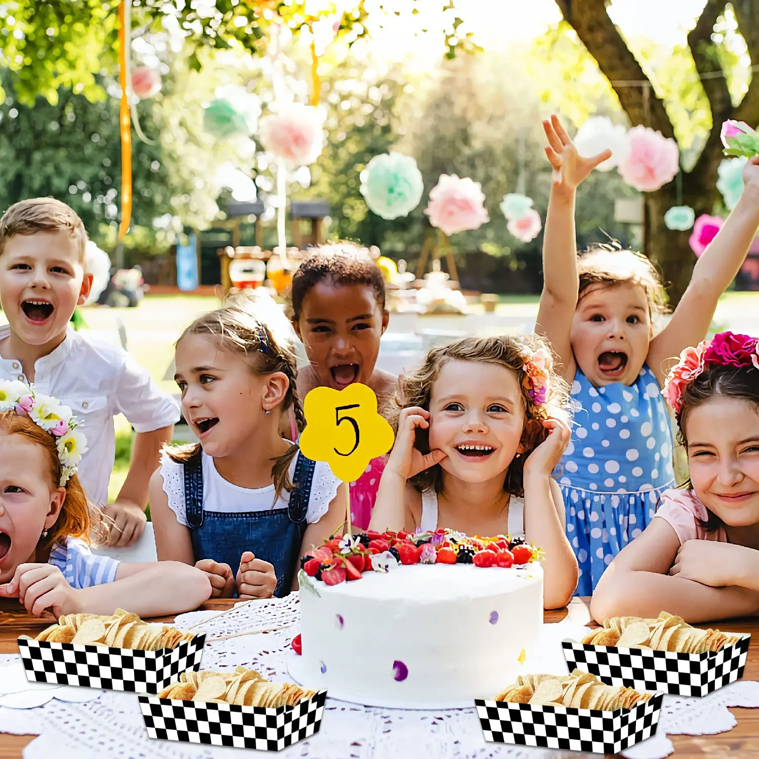 Checkered Paper Food Trays Black and White Disposable Popcorn Hot Dog French Fries Nacho Chip Snack Basket Boats Classic Racing Theme Serving Plates for Birthday Party Supplies Catering Events - 图片 3